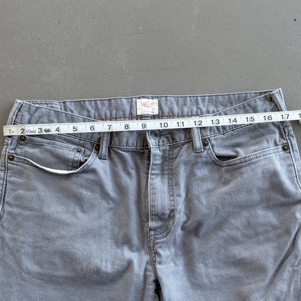 Dockers Men's Light Gray Straight Jeans Size 34 - Picture 3 of 7